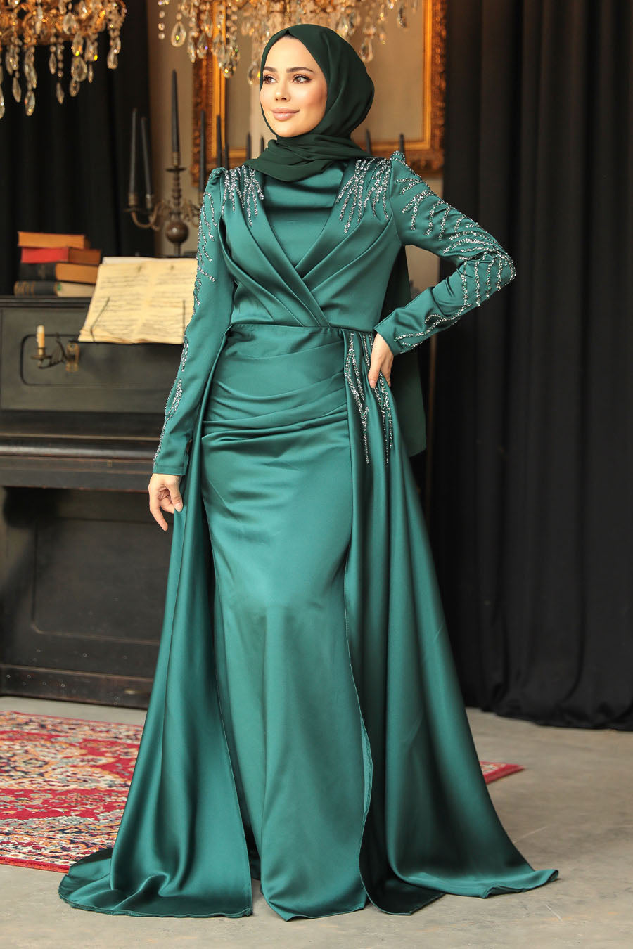 Introducing our Stunning Sparkling Evening Dress Abaya Emerald.