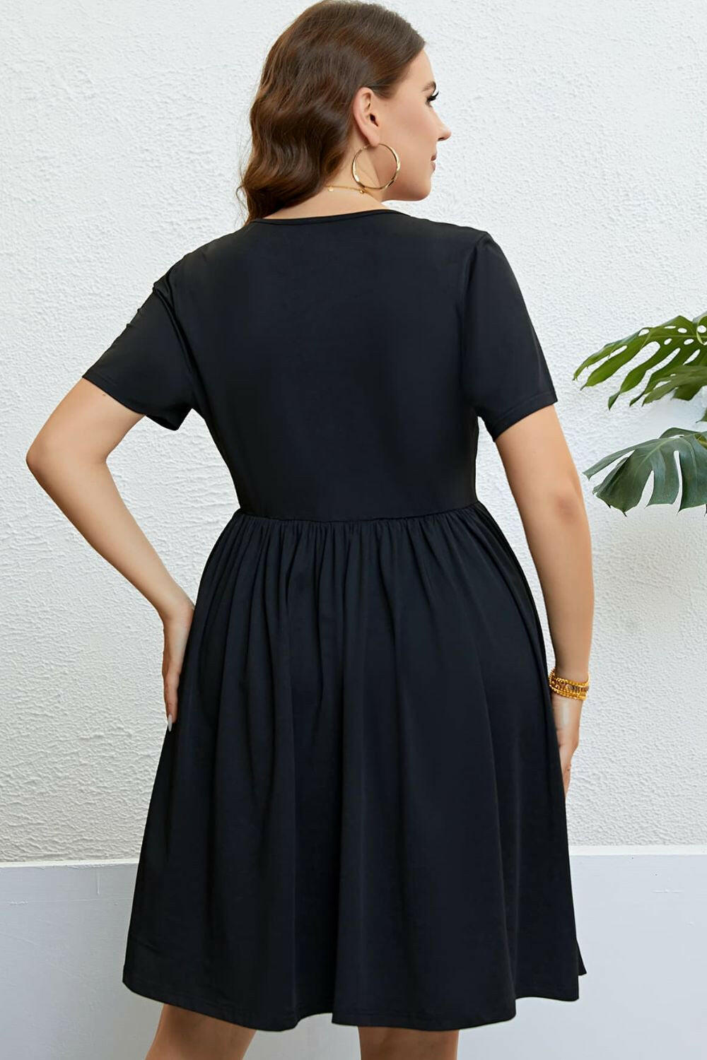 Buttoned Short Sleeve Dress - By Baano