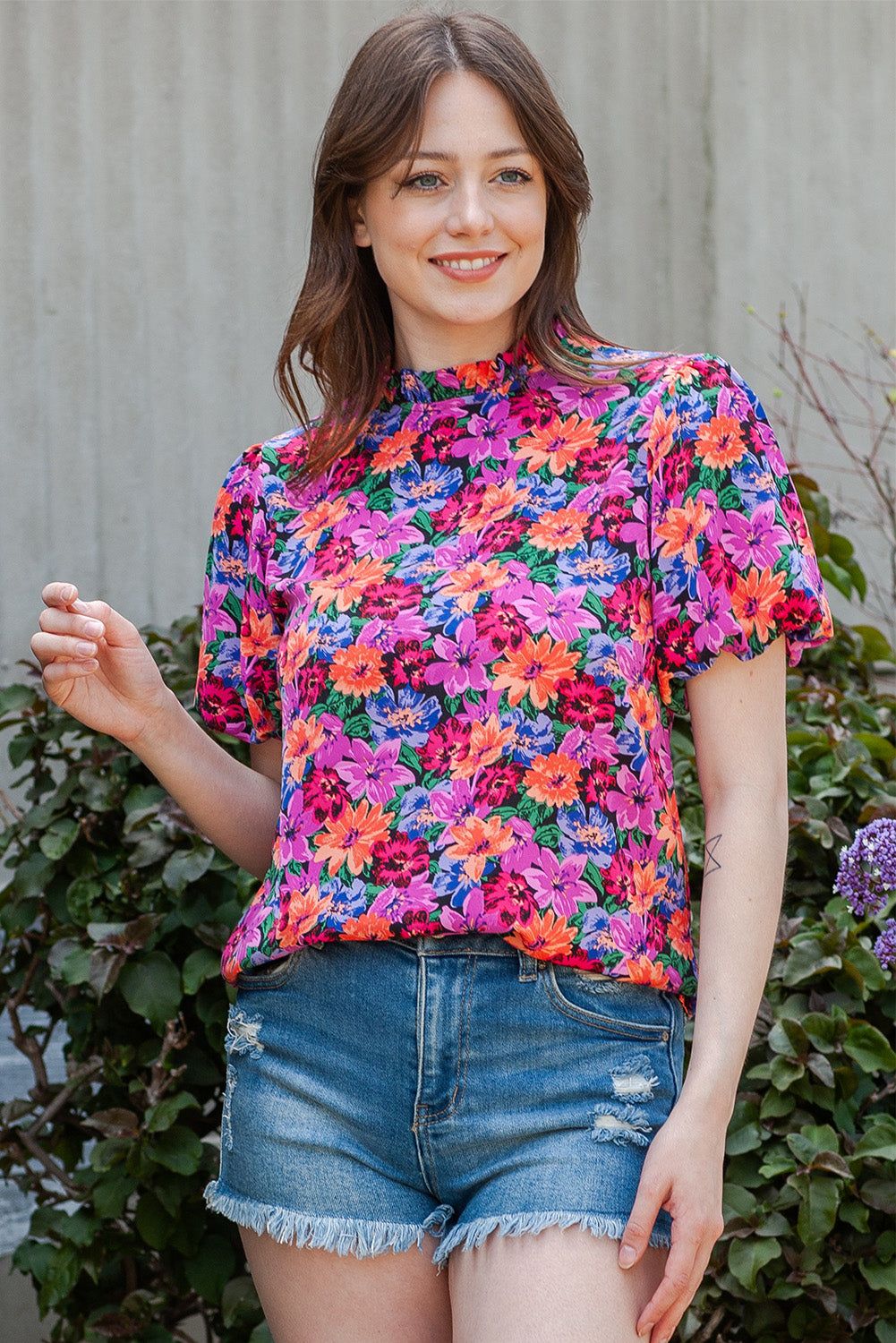 Floral Print Puff Sleeve Round Neck Blouse.