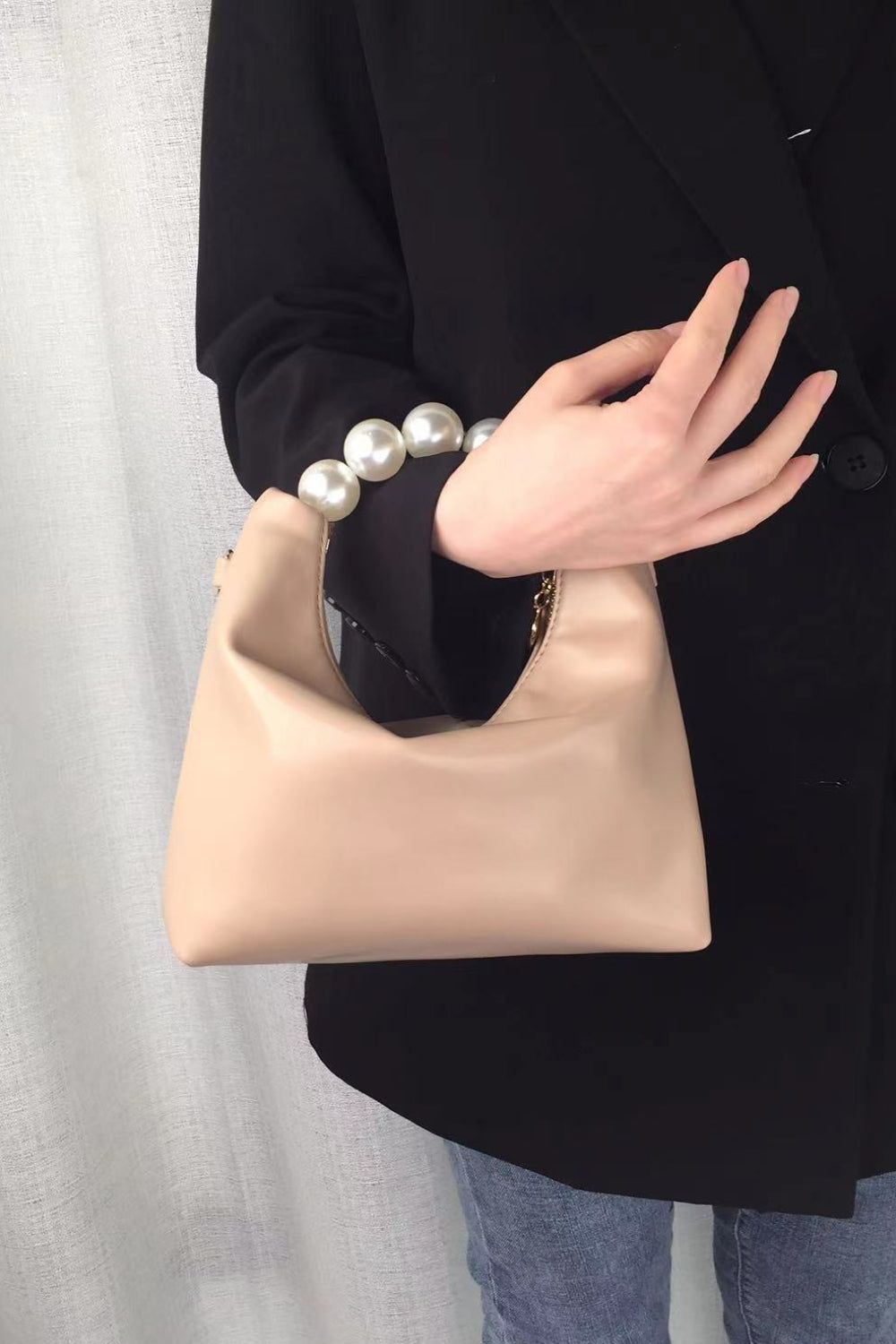 Baeful PU Leather Pearl Handbag.