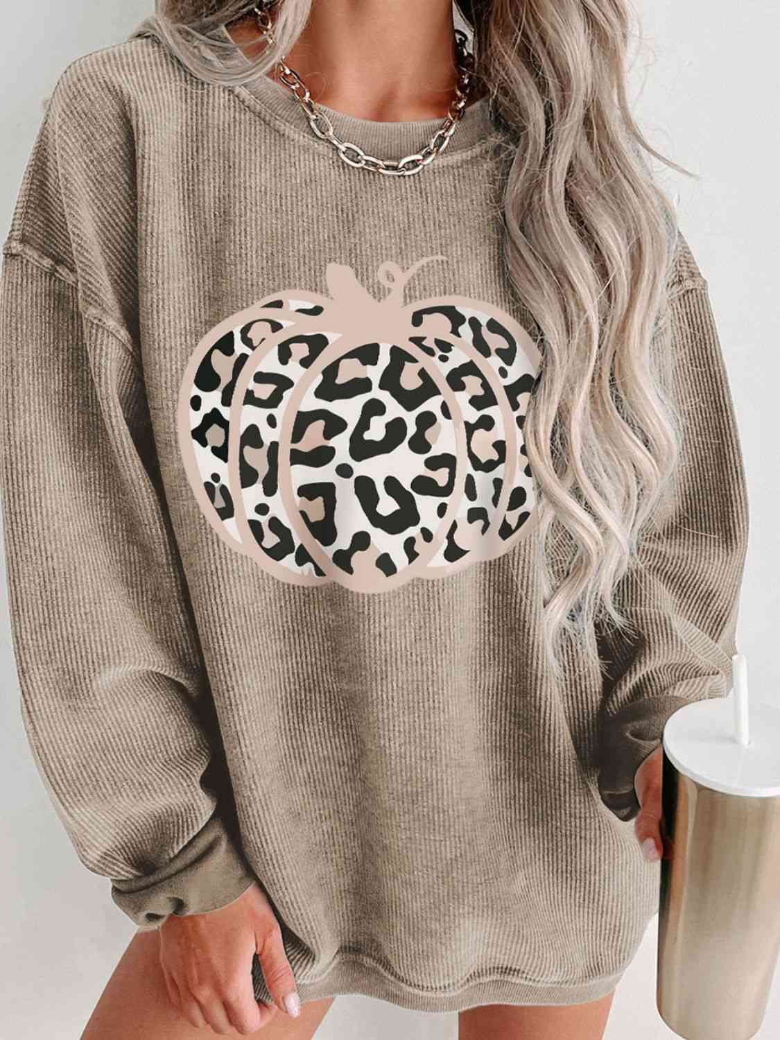 Leopard Pumpkin Graphic Ribbed Sweatshirt - By Baano
