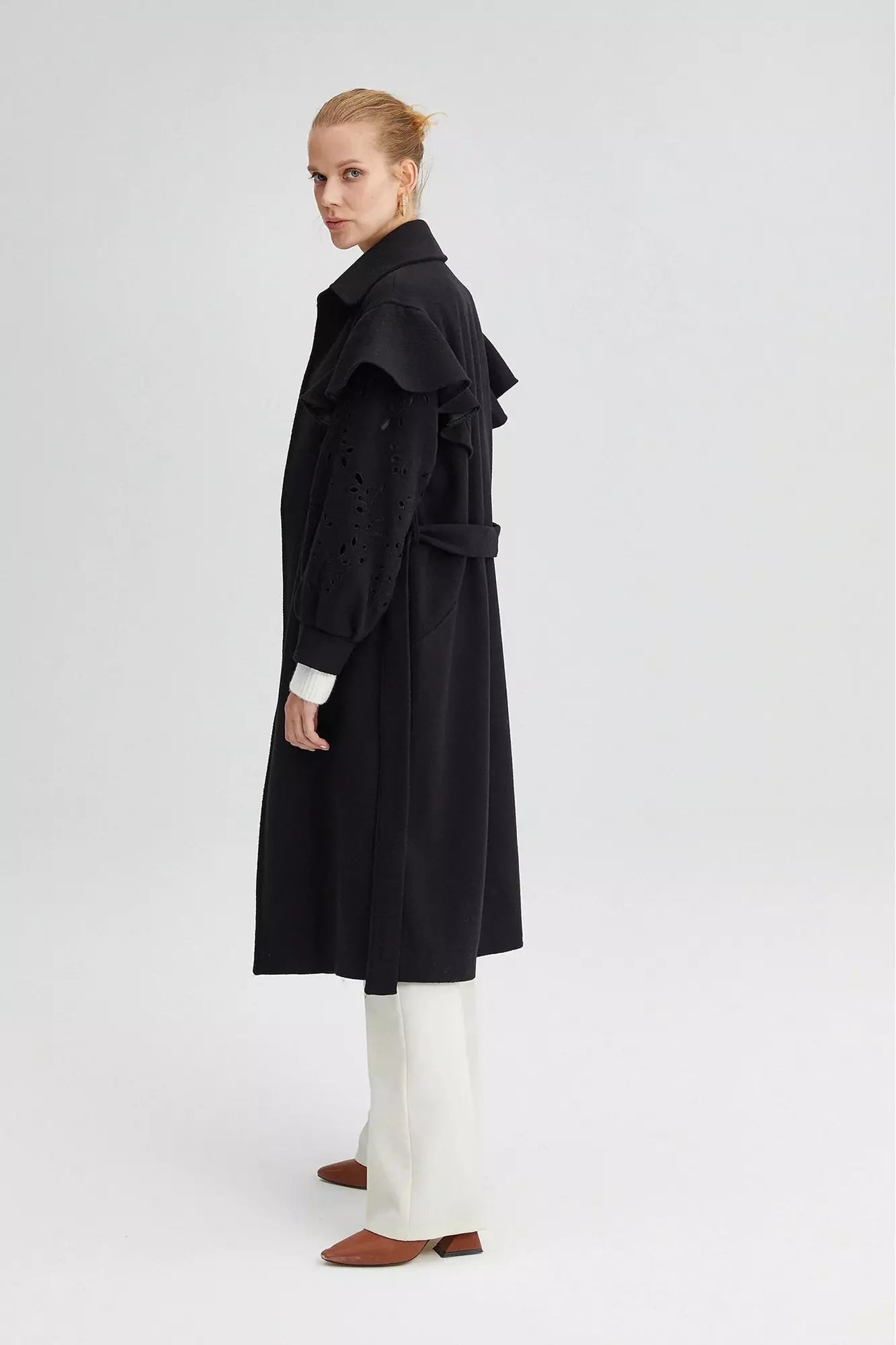 Lace Detailed Coat With Belt - By Baano