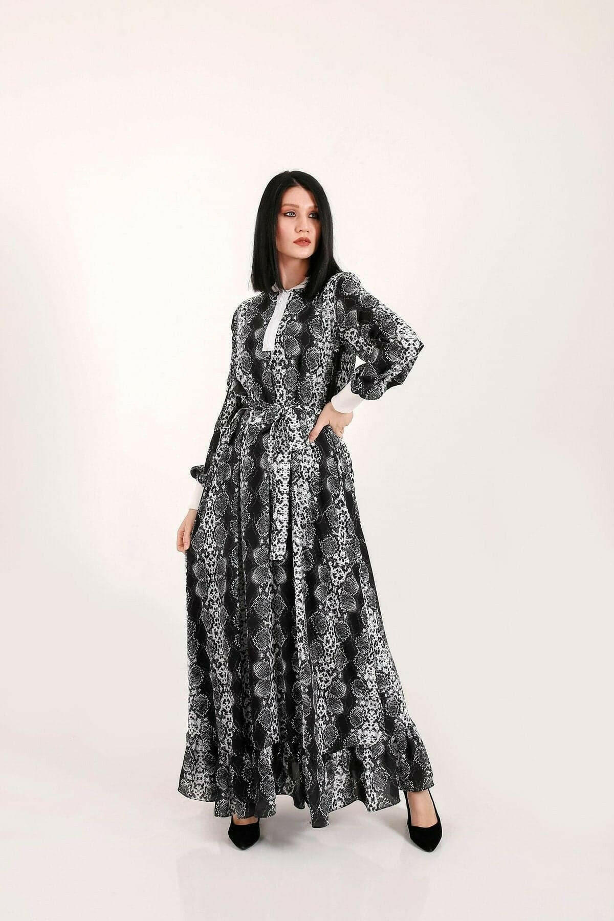 Liliana Long Maxi Dress with Long Sleeve and Elastic Cuffs - By Baano